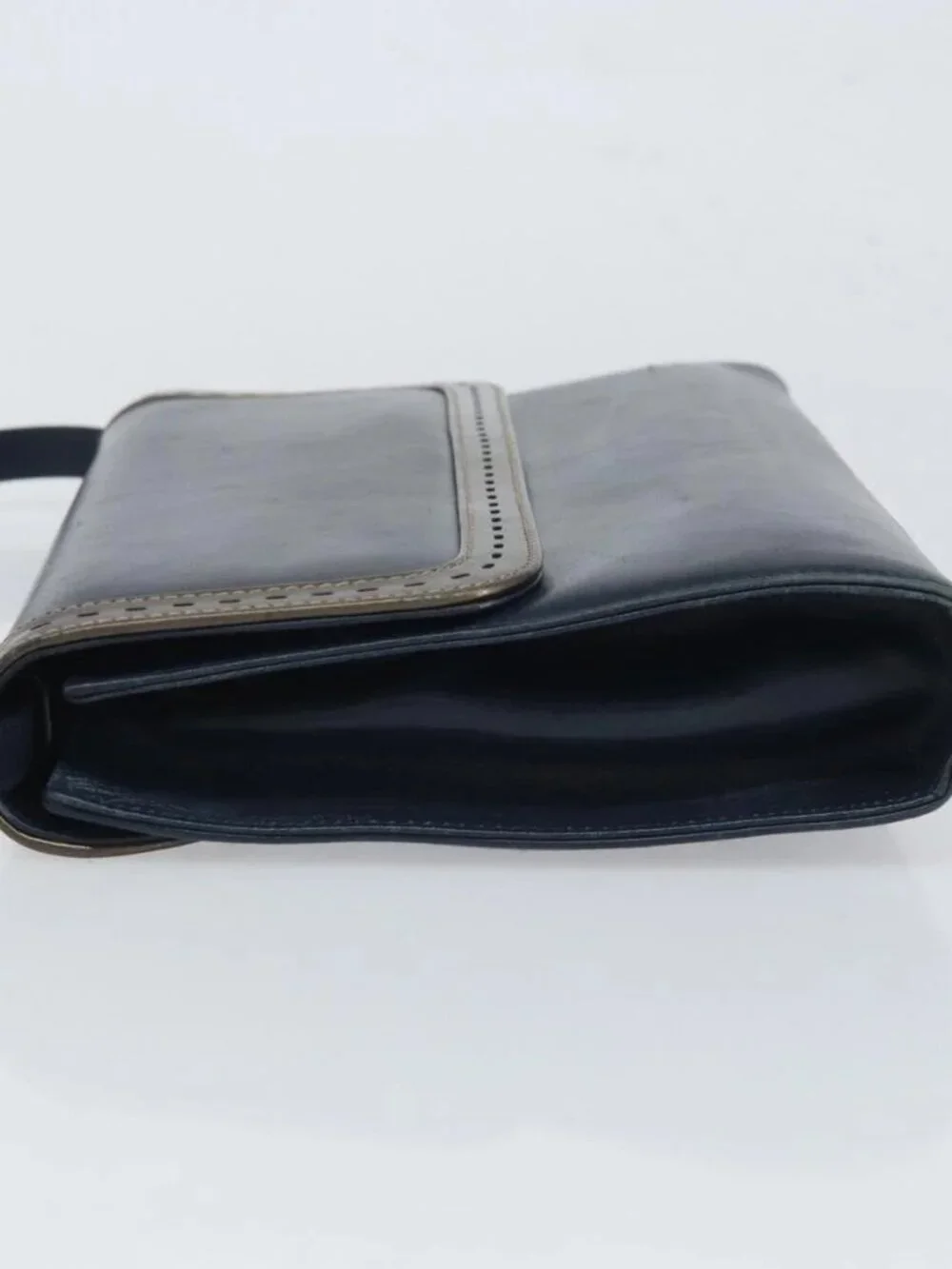 Salvatore Ferragamo Shoulder Bag Leather Navy Gold Auth 166744